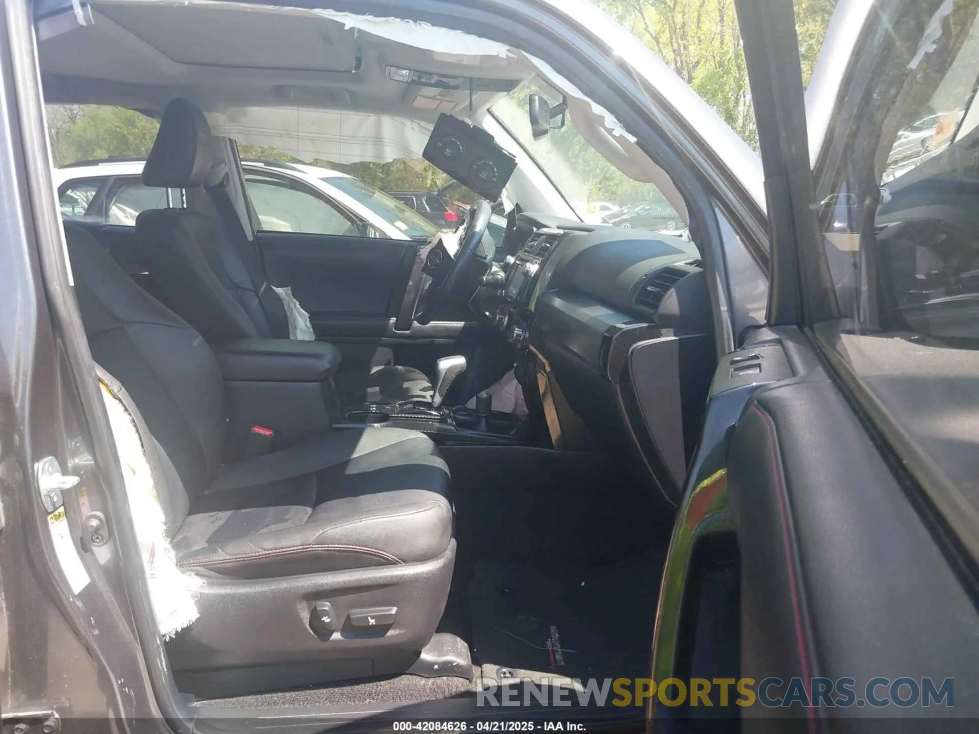 5 Фотография поврежденного автомобиля JTEBU5JR2K5679312 TOYOTA 4RUNNER 2019