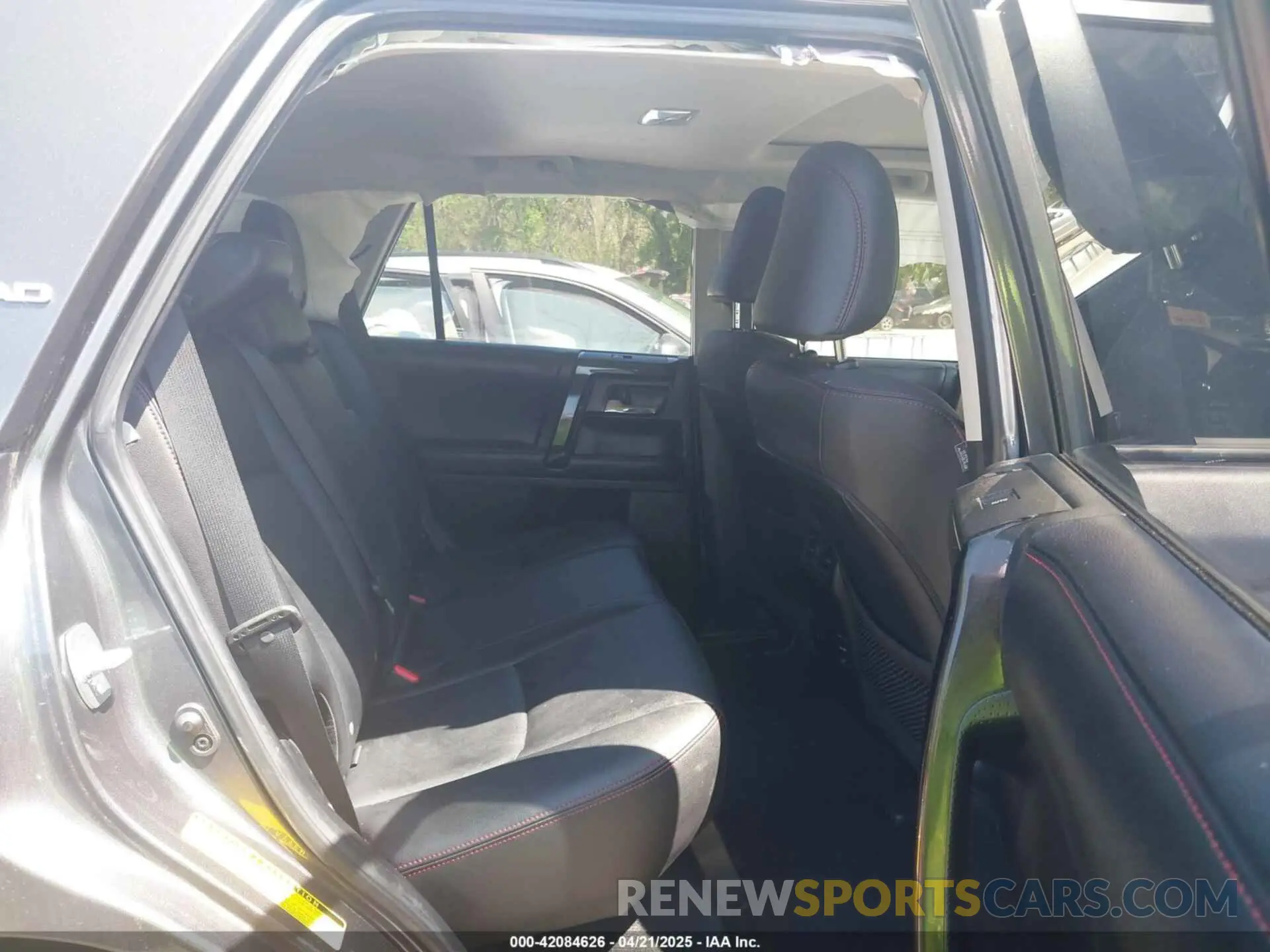 8 Фотография поврежденного автомобиля JTEBU5JR2K5679312 TOYOTA 4RUNNER 2019