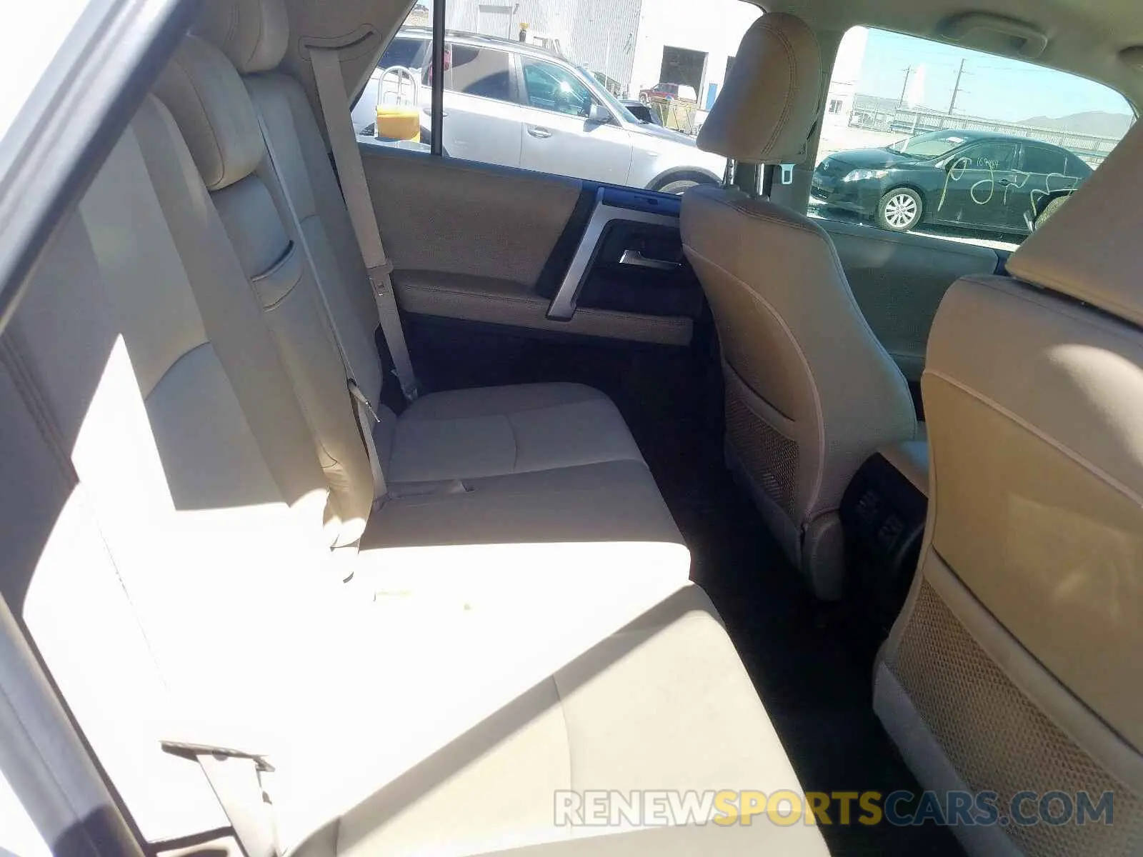 6 Photograph of a damaged car JTEBU5JR2K5686051 TOYOTA 4RUNNER 2019
