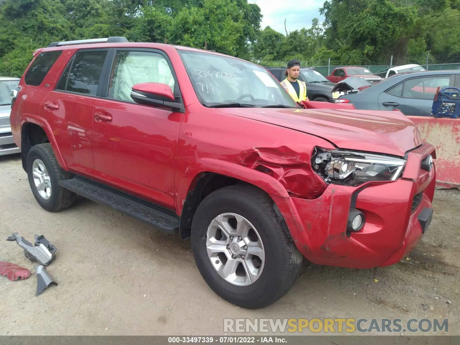 1 Фотография поврежденного автомобиля JTEBU5JR2K5695073 TOYOTA 4RUNNER 2019