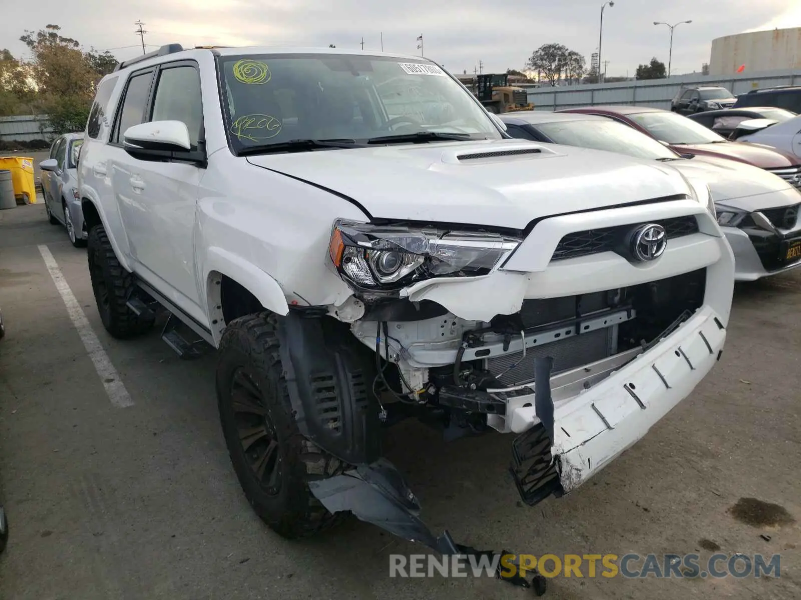 1 Photograph of a damaged car JTEBU5JR2K5696630 TOYOTA 4RUNNER 2019