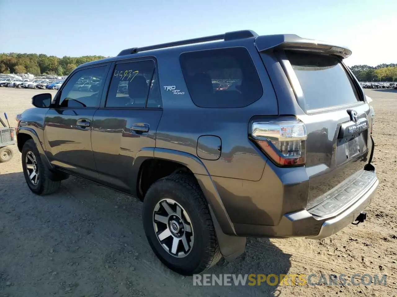 3 Фотография поврежденного автомобиля JTEBU5JR2K5726662 TOYOTA 4RUNNER 2019
