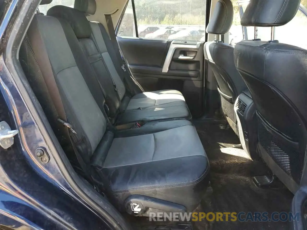 11 Photograph of a damaged car JTEBU5JR2K5729349 TOYOTA 4RUNNER 2019