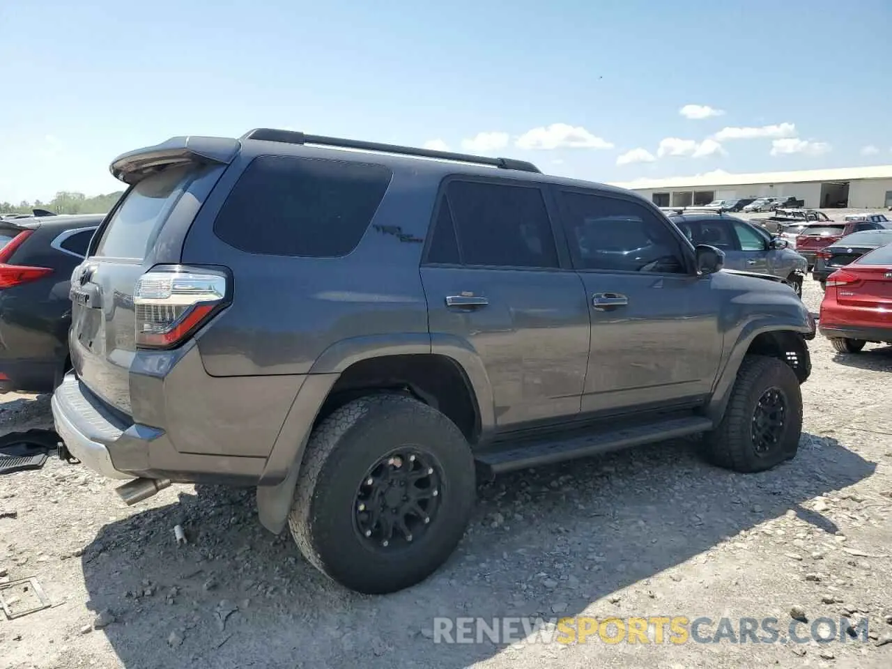 3 Фотография поврежденного автомобиля JTEBU5JR2K5734647 TOYOTA 4RUNNER 2019