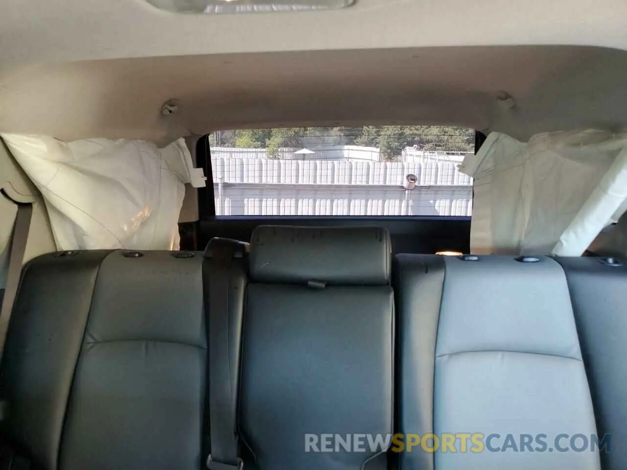 10 Фотография поврежденного автомобиля JTEBU5JR3K5671848 TOYOTA 4RUNNER 2019