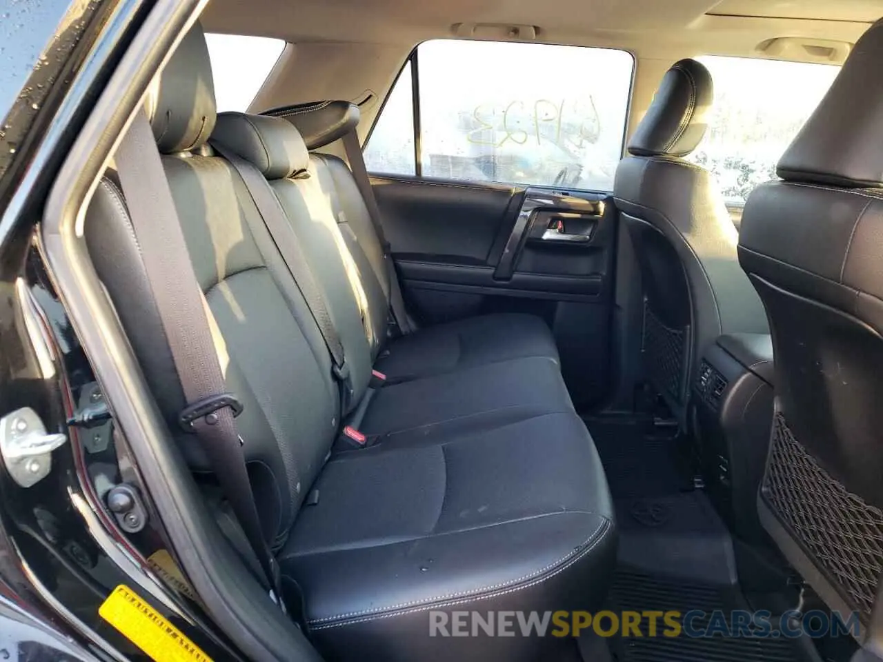 6 Photograph of a damaged car JTEBU5JR3K5680890 TOYOTA 4RUNNER 2019
