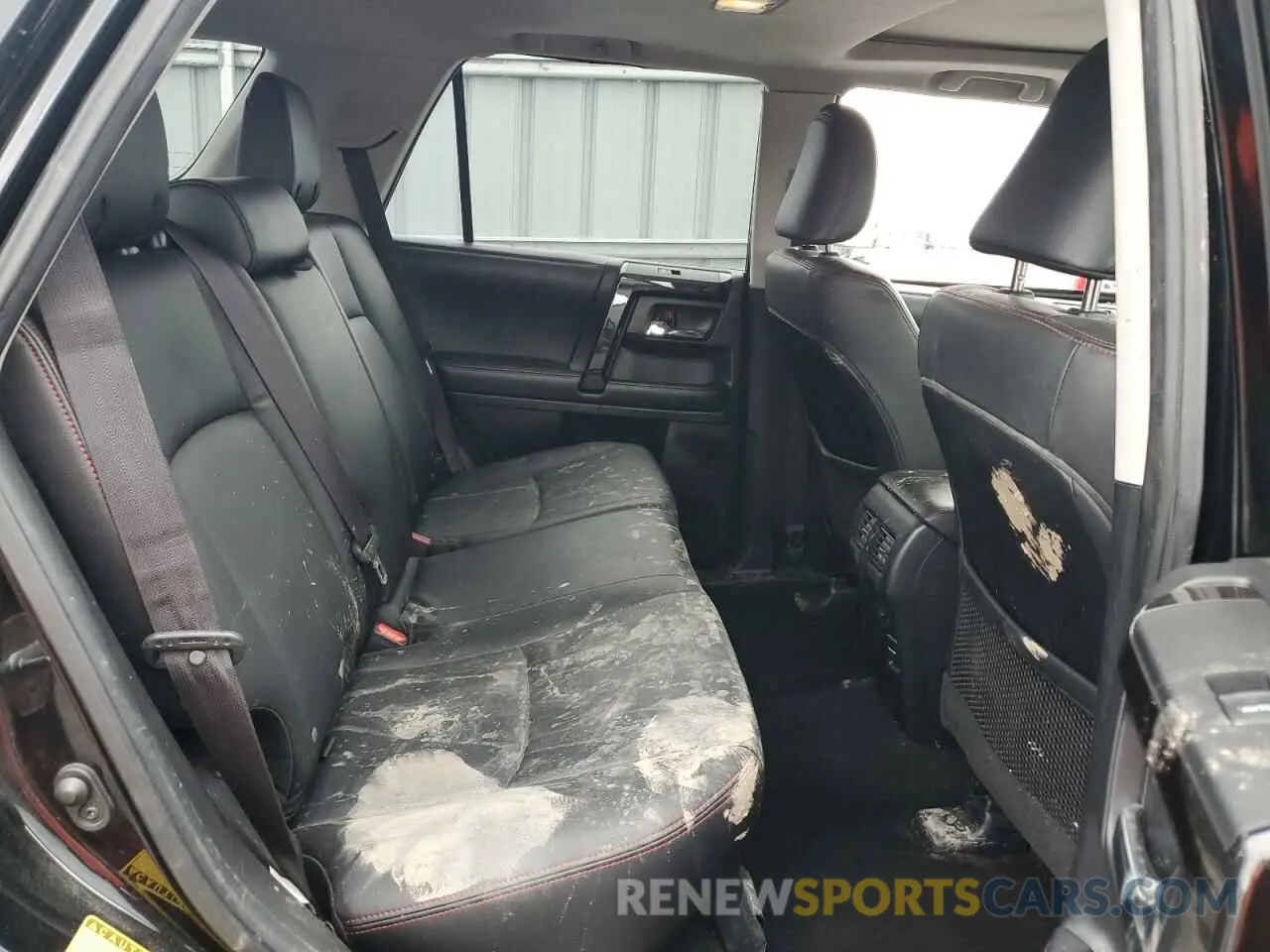 11 Photograph of a damaged car JTEBU5JR3K5690349 TOYOTA 4RUNNER 2019