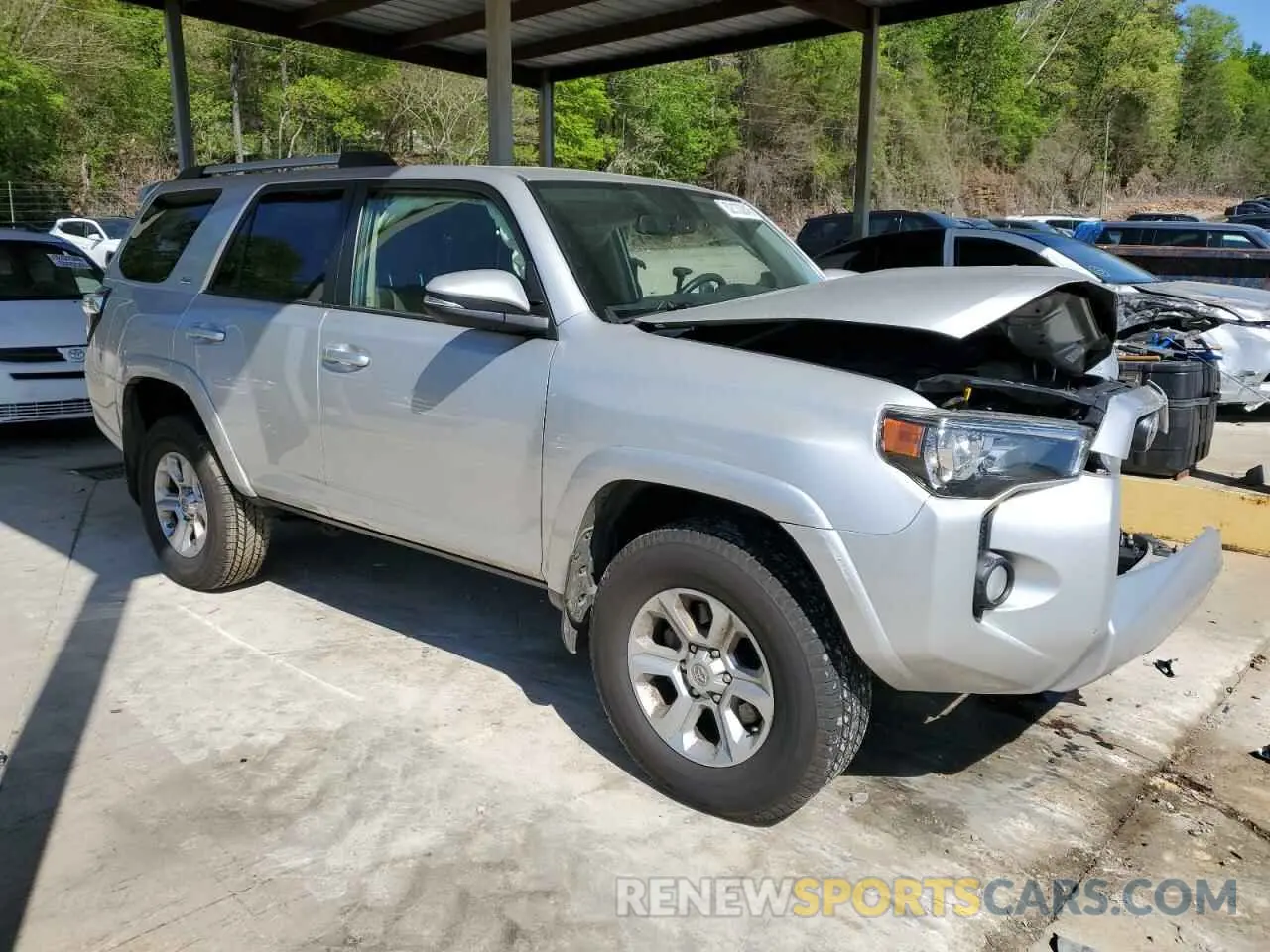 4 Фотография поврежденного автомобиля JTEBU5JR3K5699925 TOYOTA 4RUNNER 2019