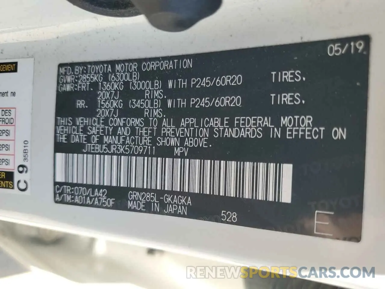12 Photograph of a damaged car JTEBU5JR3K5709711 TOYOTA 4RUNNER 2019