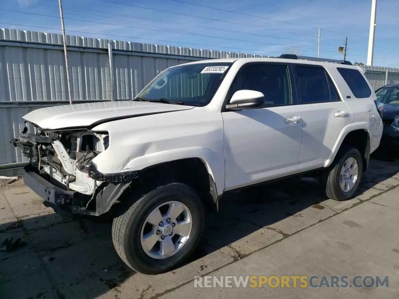 1 Фотография поврежденного автомобиля JTEBU5JR3K5728601 TOYOTA 4RUNNER 2019