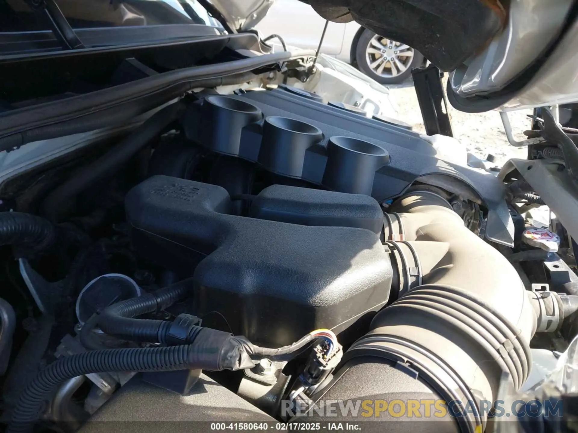10 Фотография поврежденного автомобиля JTEBU5JR3K5729621 TOYOTA 4RUNNER 2019
