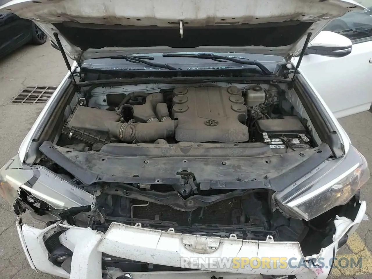 11 Фотография поврежденного автомобиля JTEBU5JR4K5611304 TOYOTA 4RUNNER 2019