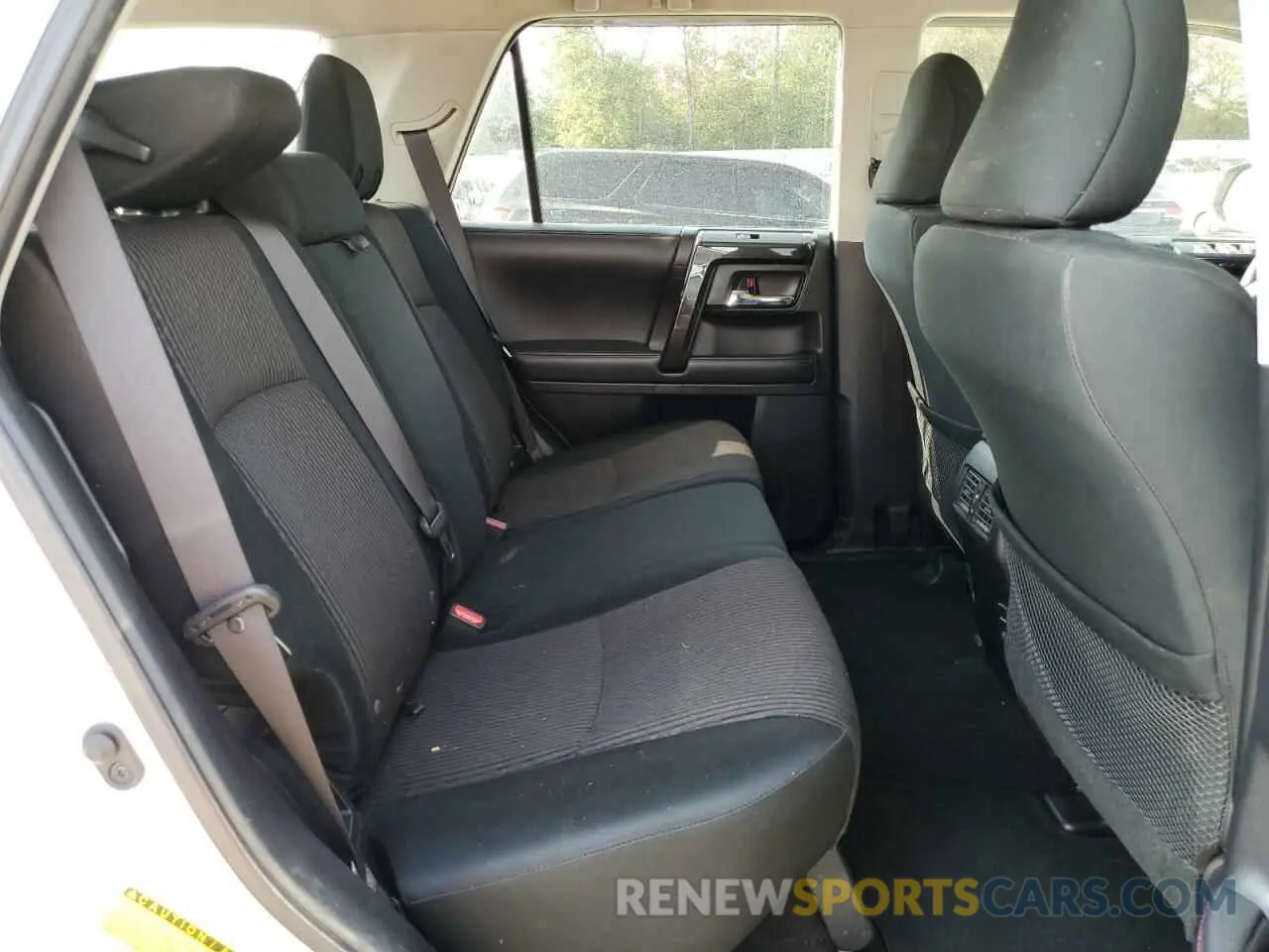 11 Фотография поврежденного автомобиля JTEBU5JR4K5658672 TOYOTA 4RUNNER 2019