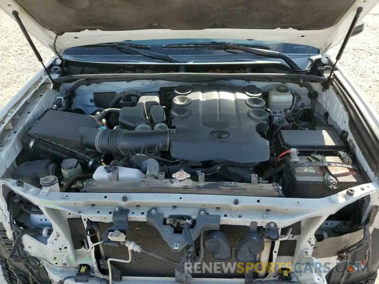 12 Фотография поврежденного автомобиля JTEBU5JR4K5658672 TOYOTA 4RUNNER 2019