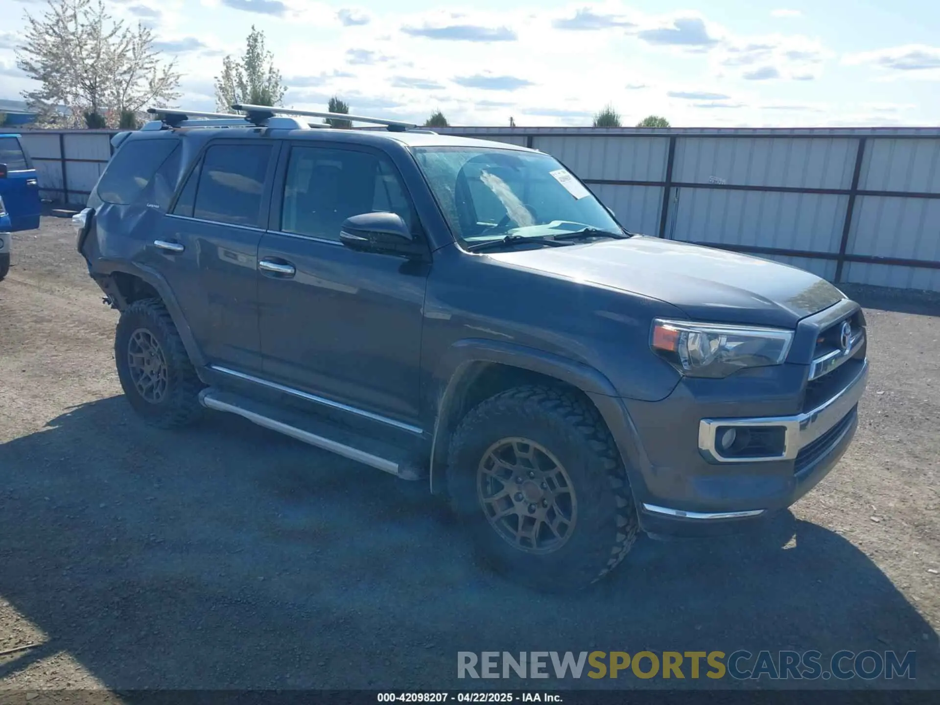 1 Фотография поврежденного автомобиля JTEBU5JR4K5676153 TOYOTA 4RUNNER 2019