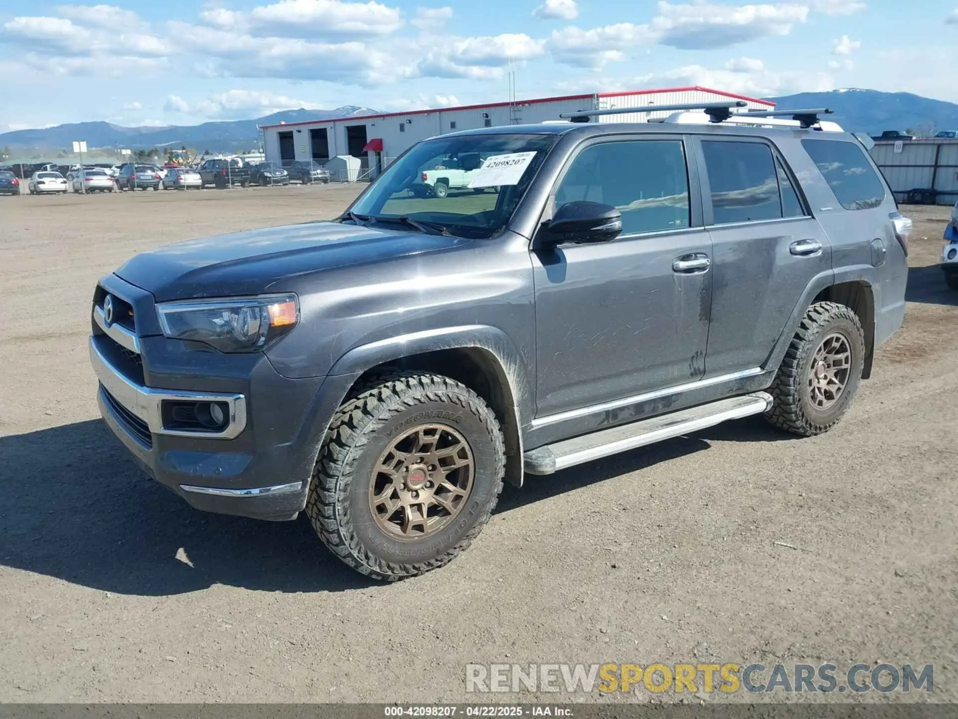 2 Фотография поврежденного автомобиля JTEBU5JR4K5676153 TOYOTA 4RUNNER 2019