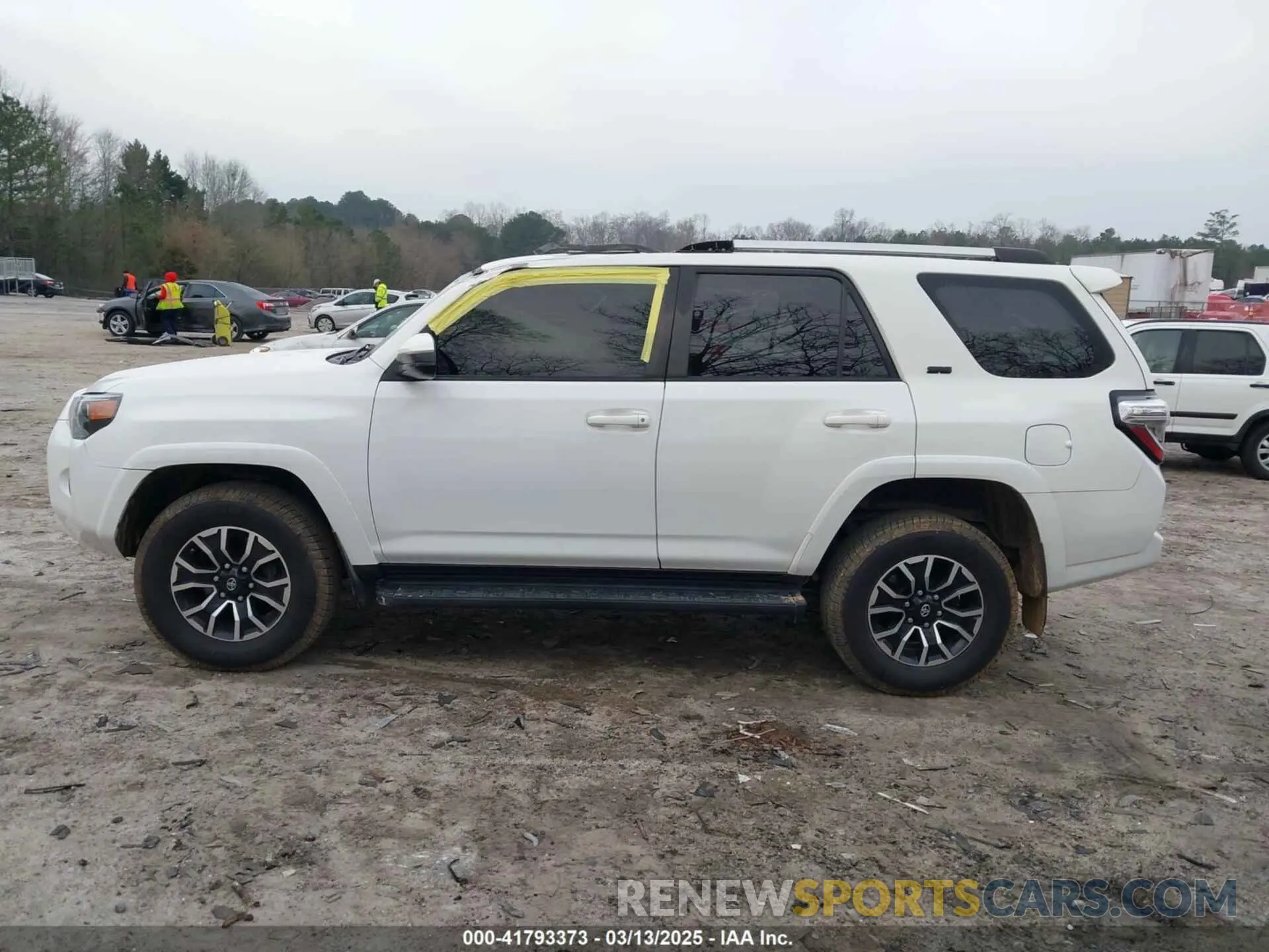 14 Фотография поврежденного автомобиля JTEBU5JR4K5679277 TOYOTA 4RUNNER 2019