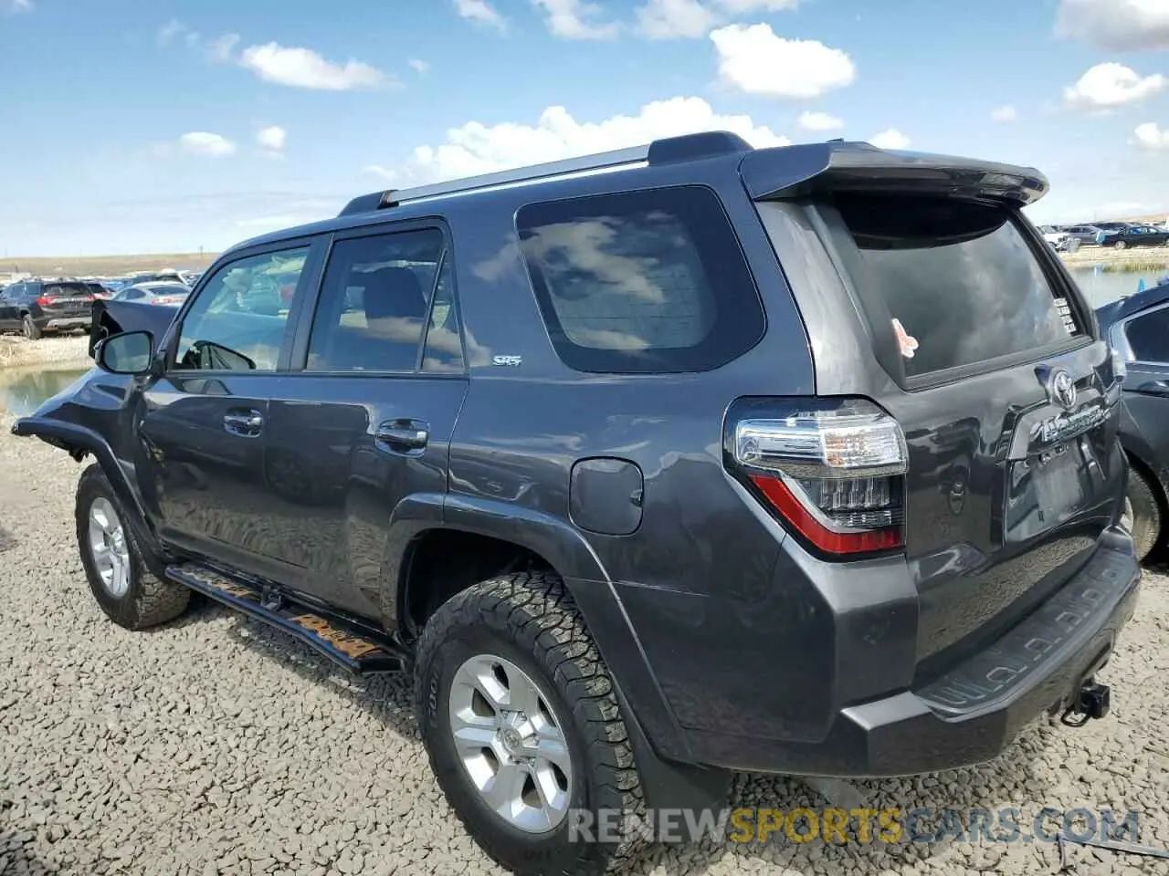 2 Photograph of a damaged car JTEBU5JR4K5733967 TOYOTA 4RUNNER 2019