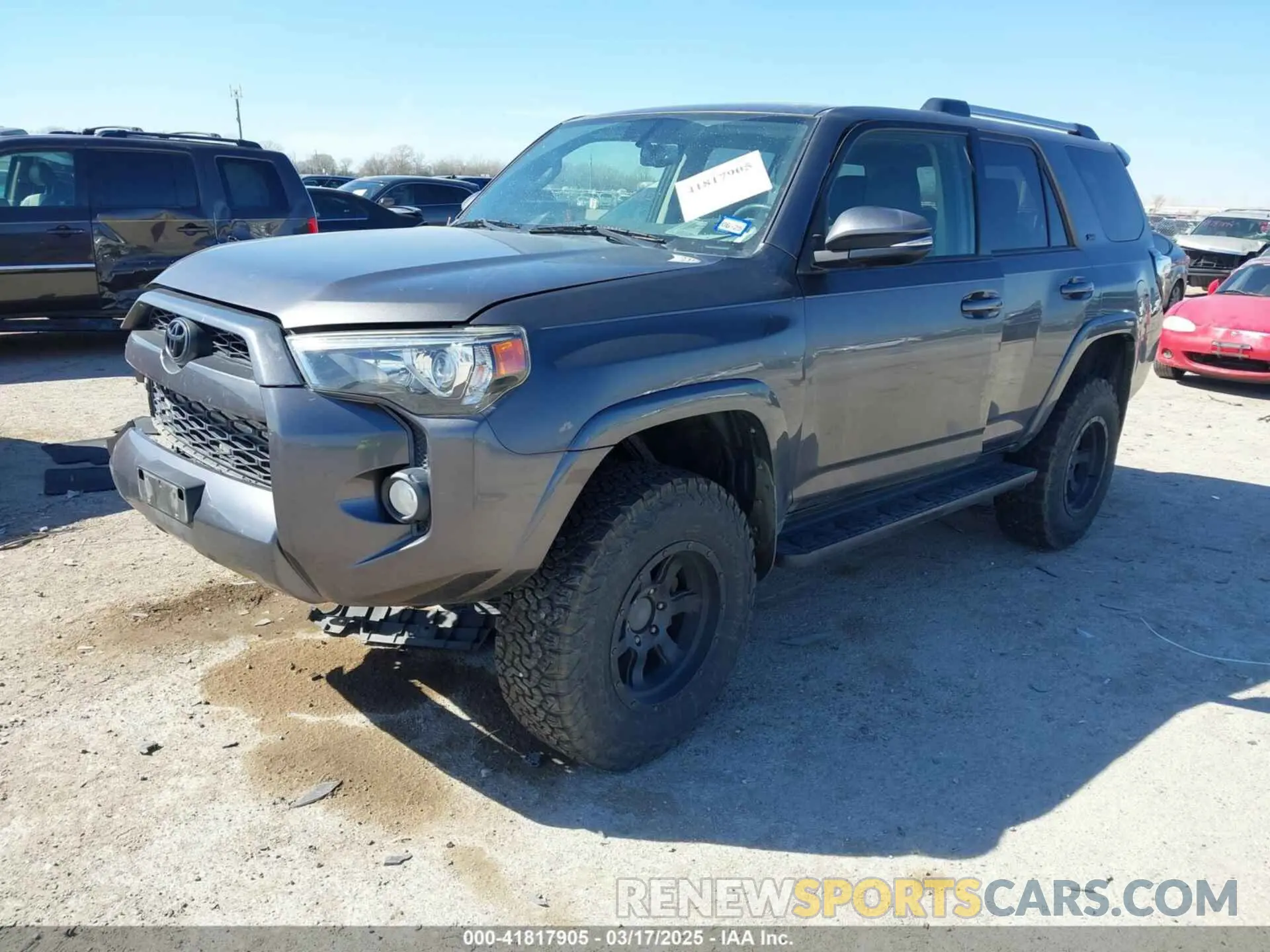 2 Фотография поврежденного автомобиля JTEBU5JR5K5616527 TOYOTA 4RUNNER 2019