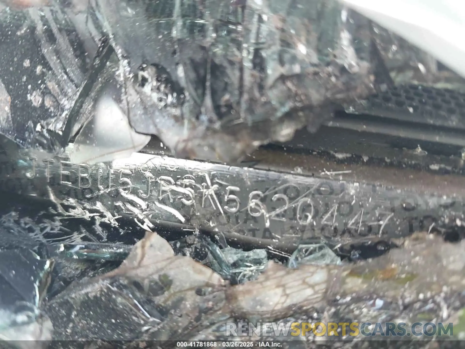 9 Photograph of a damaged car JTEBU5JR5K5620447 TOYOTA 4RUNNER 2019