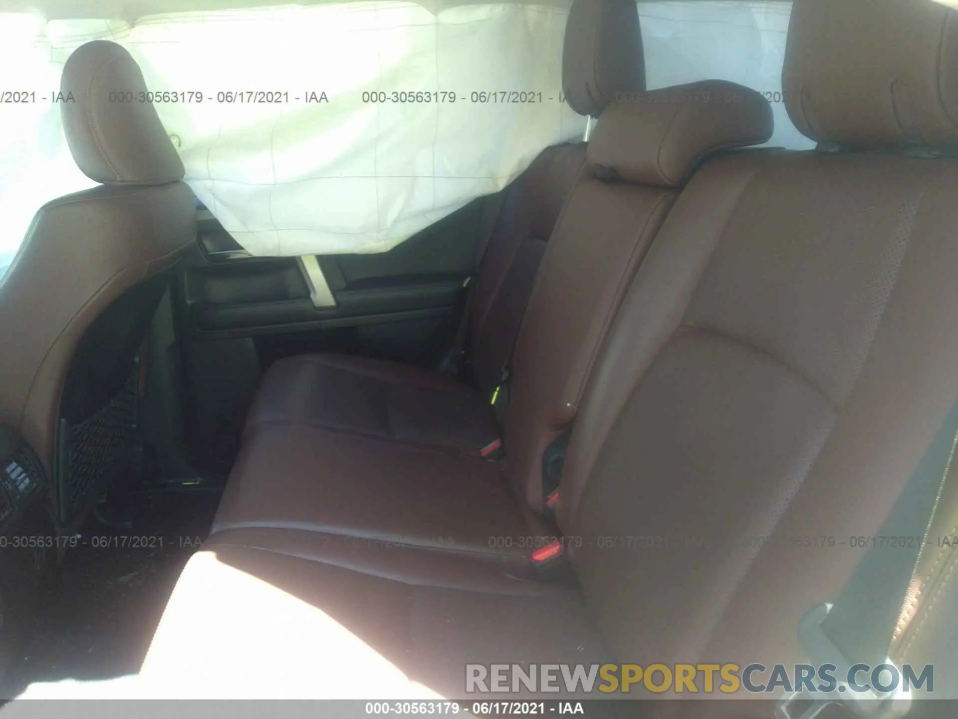 8 Photograph of a damaged car JTEBU5JR5K5622702 TOYOTA 4RUNNER 2019