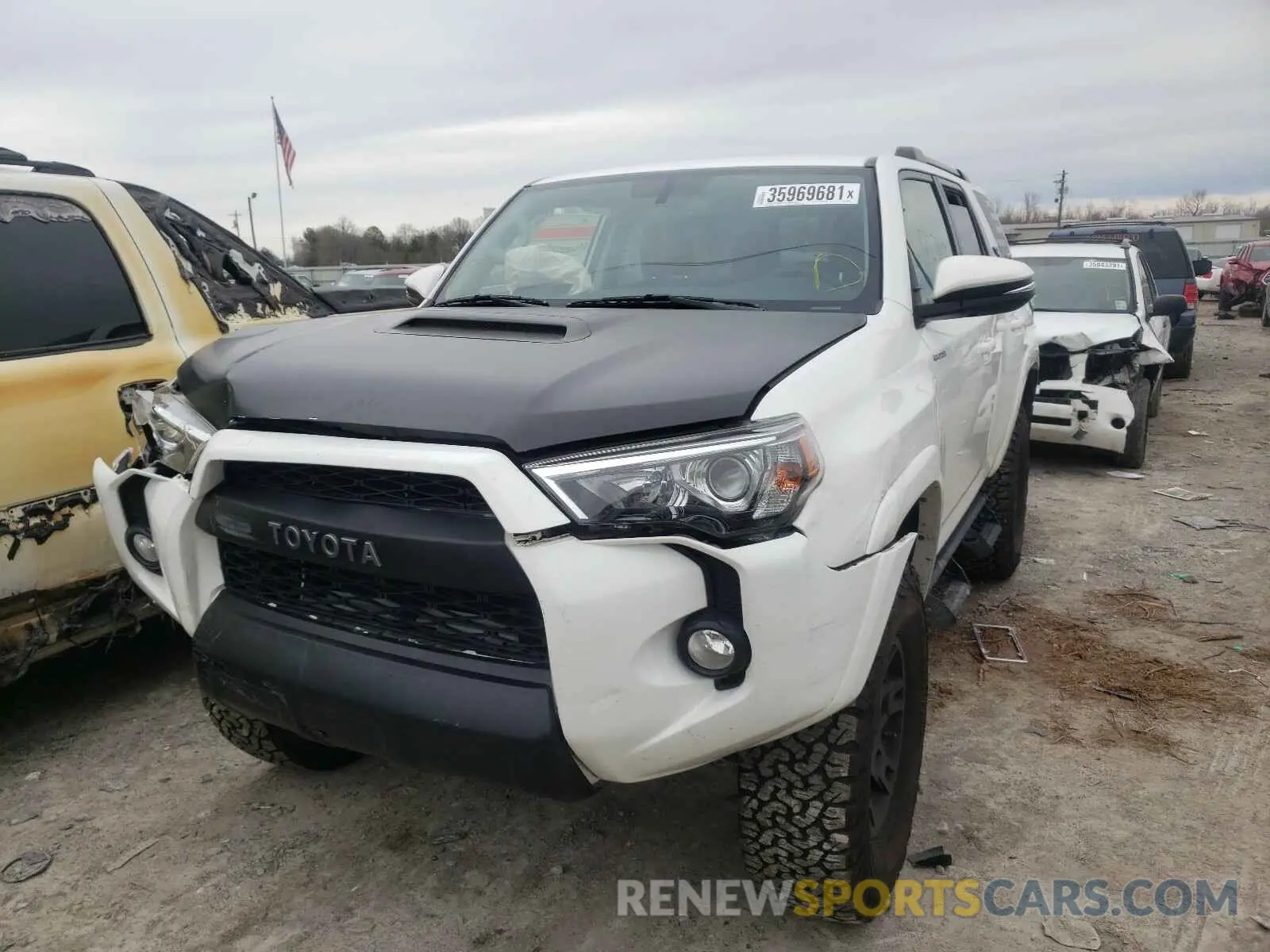 2 Photograph of a damaged car JTEBU5JR5K5630489 TOYOTA 4RUNNER 2019