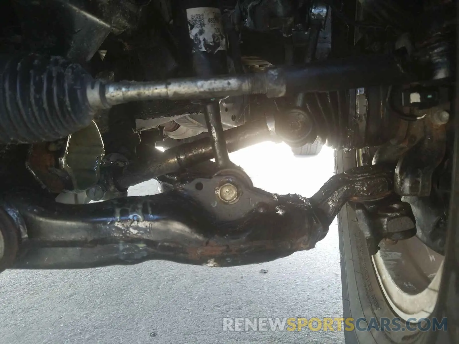 9 Photograph of a damaged car JTEBU5JR5K5662942 TOYOTA 4RUNNER 2019
