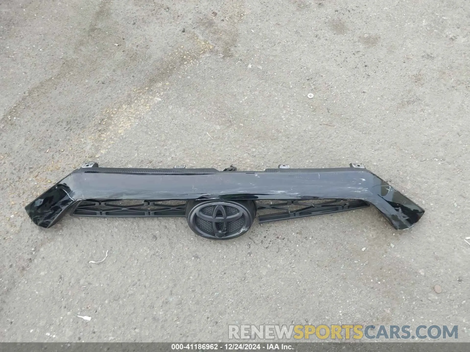 12 Photograph of a damaged car JTEBU5JR5K5688005 TOYOTA 4RUNNER 2019
