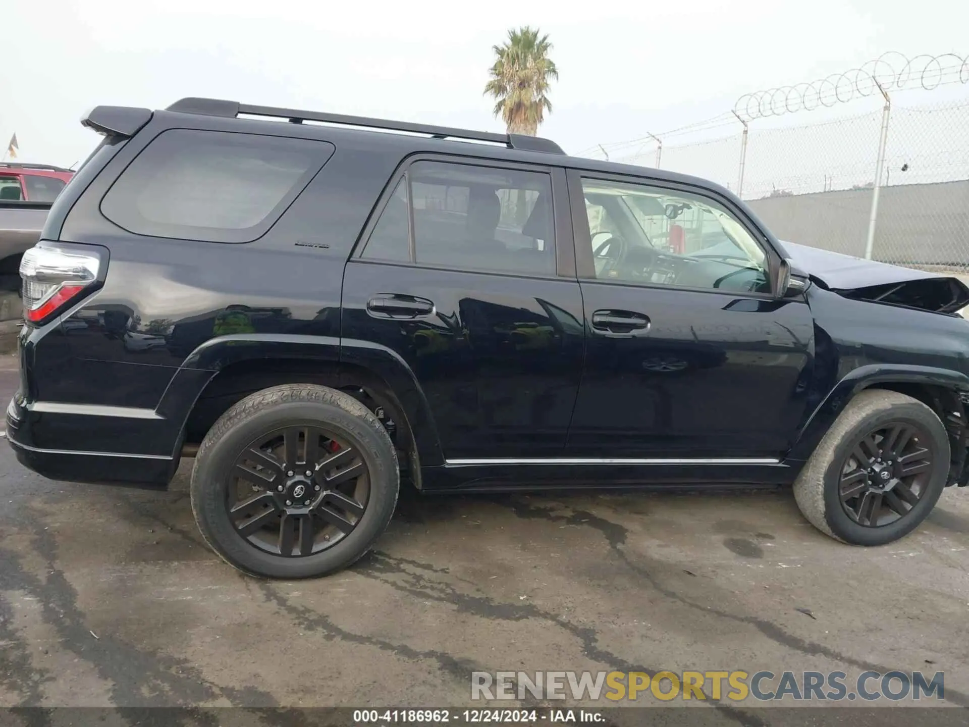 14 Photograph of a damaged car JTEBU5JR5K5688005 TOYOTA 4RUNNER 2019