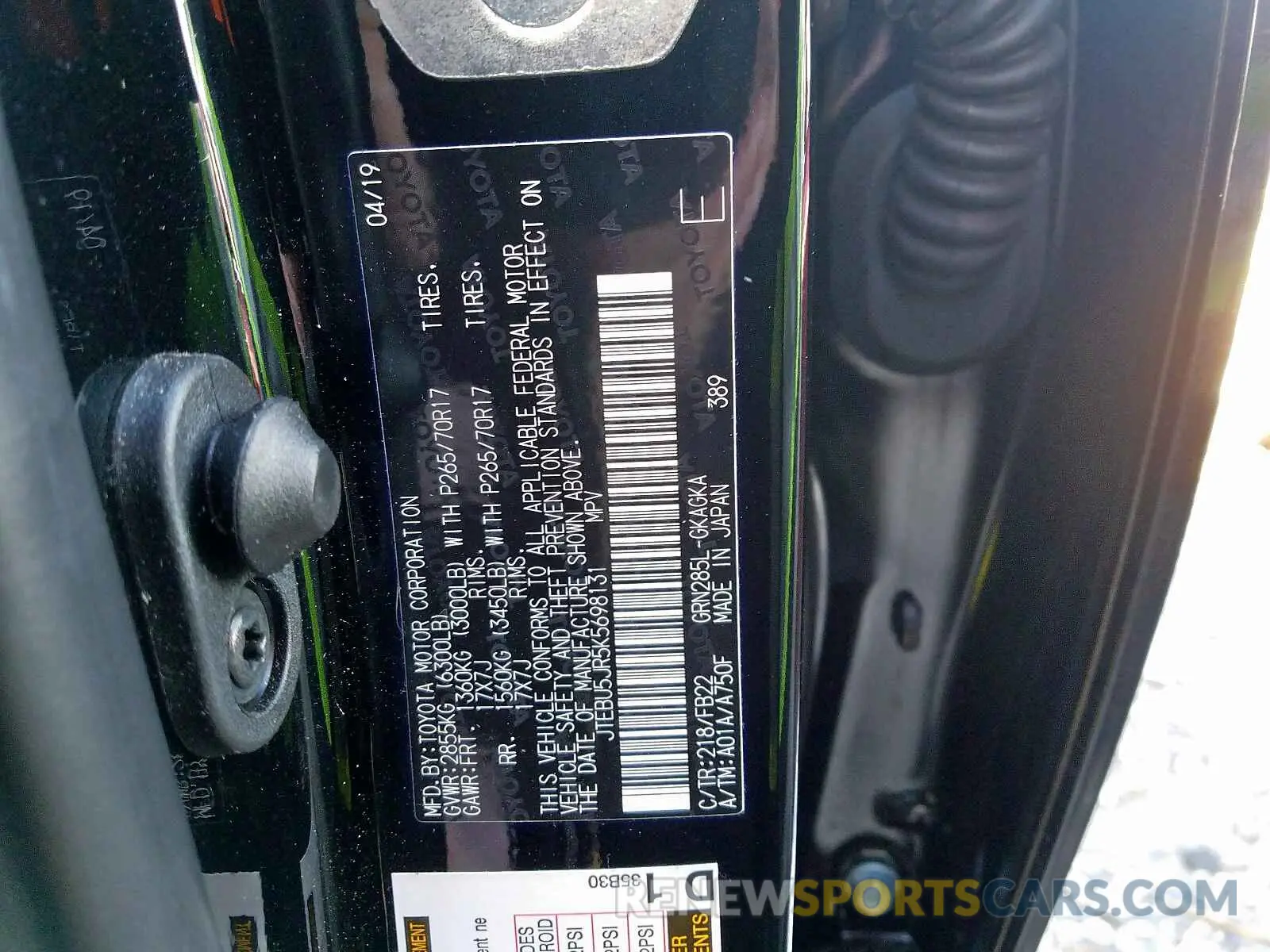 10 Photograph of a damaged car JTEBU5JR5K5698131 TOYOTA 4RUNNER 2019
