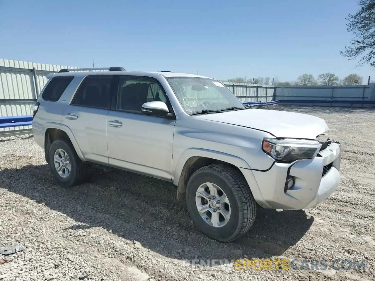 4 Photograph of a damaged car JTEBU5JR5K5709371 TOYOTA 4RUNNER 2019