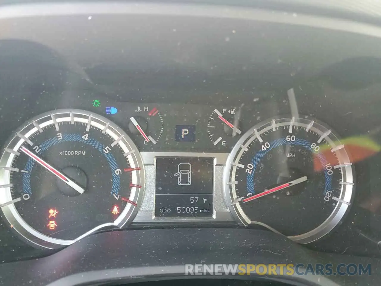 9 Photograph of a damaged car JTEBU5JR5K5729121 TOYOTA 4RUNNER 2019