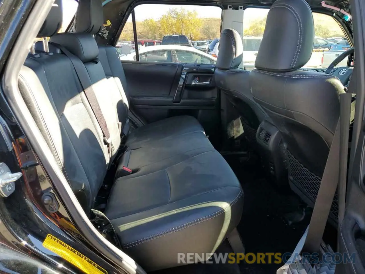 11 Photograph of a damaged car JTEBU5JR6K5617718 TOYOTA 4RUNNER 2019