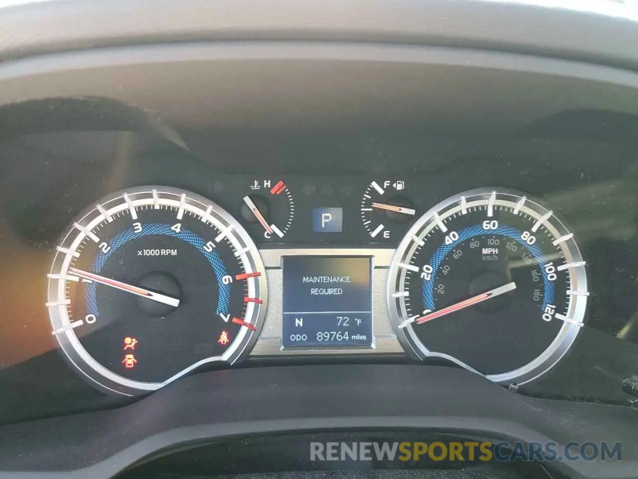 9 Photograph of a damaged car JTEBU5JR6K5617718 TOYOTA 4RUNNER 2019