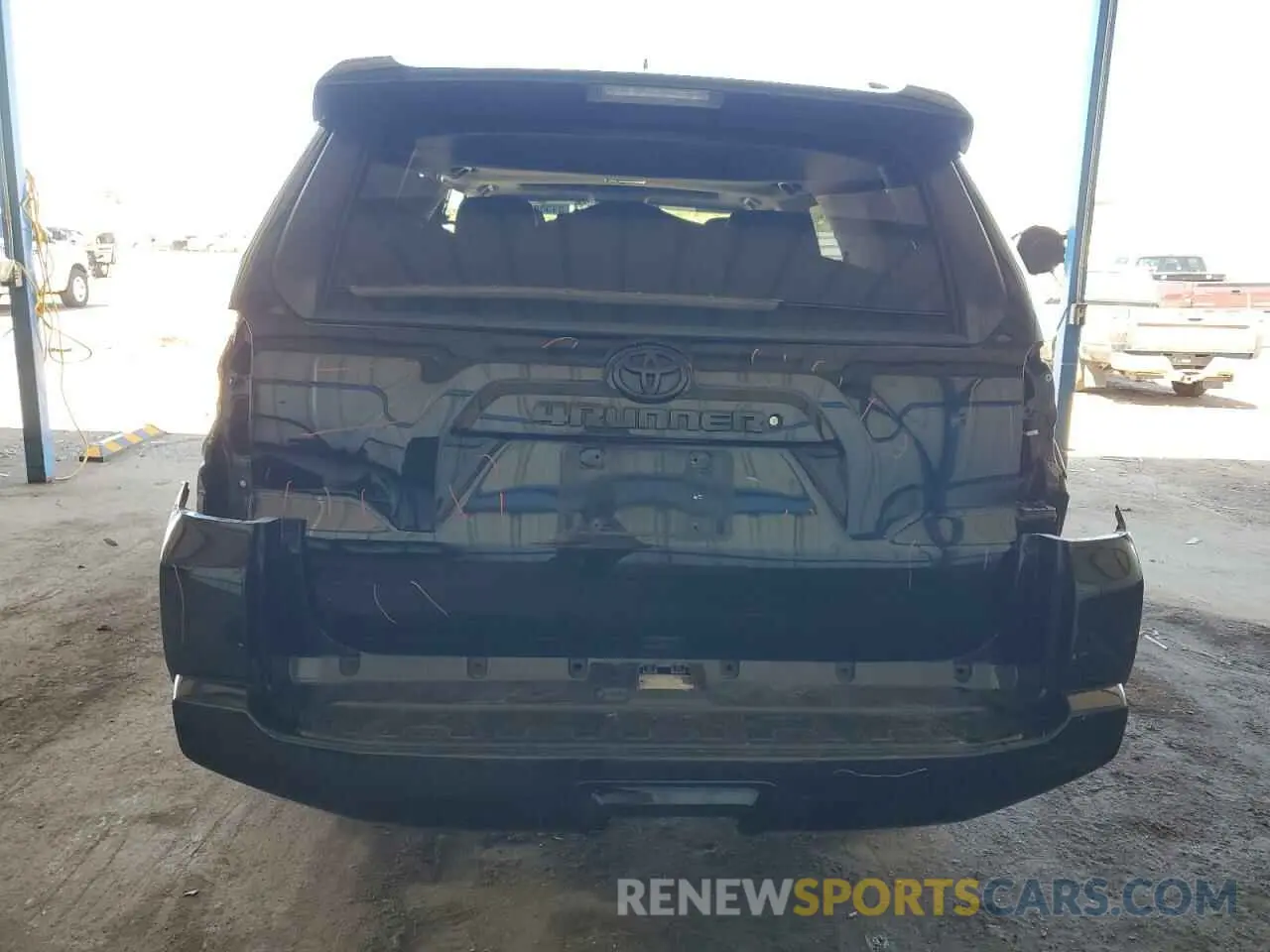 6 Фотография поврежденного автомобиля JTEBU5JR6K5630372 TOYOTA 4RUNNER 2019