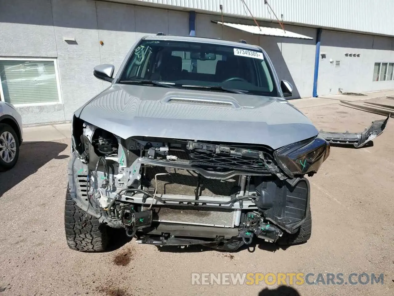 5 Photograph of a damaged car JTEBU5JR6K5652856 TOYOTA 4RUNNER 2019
