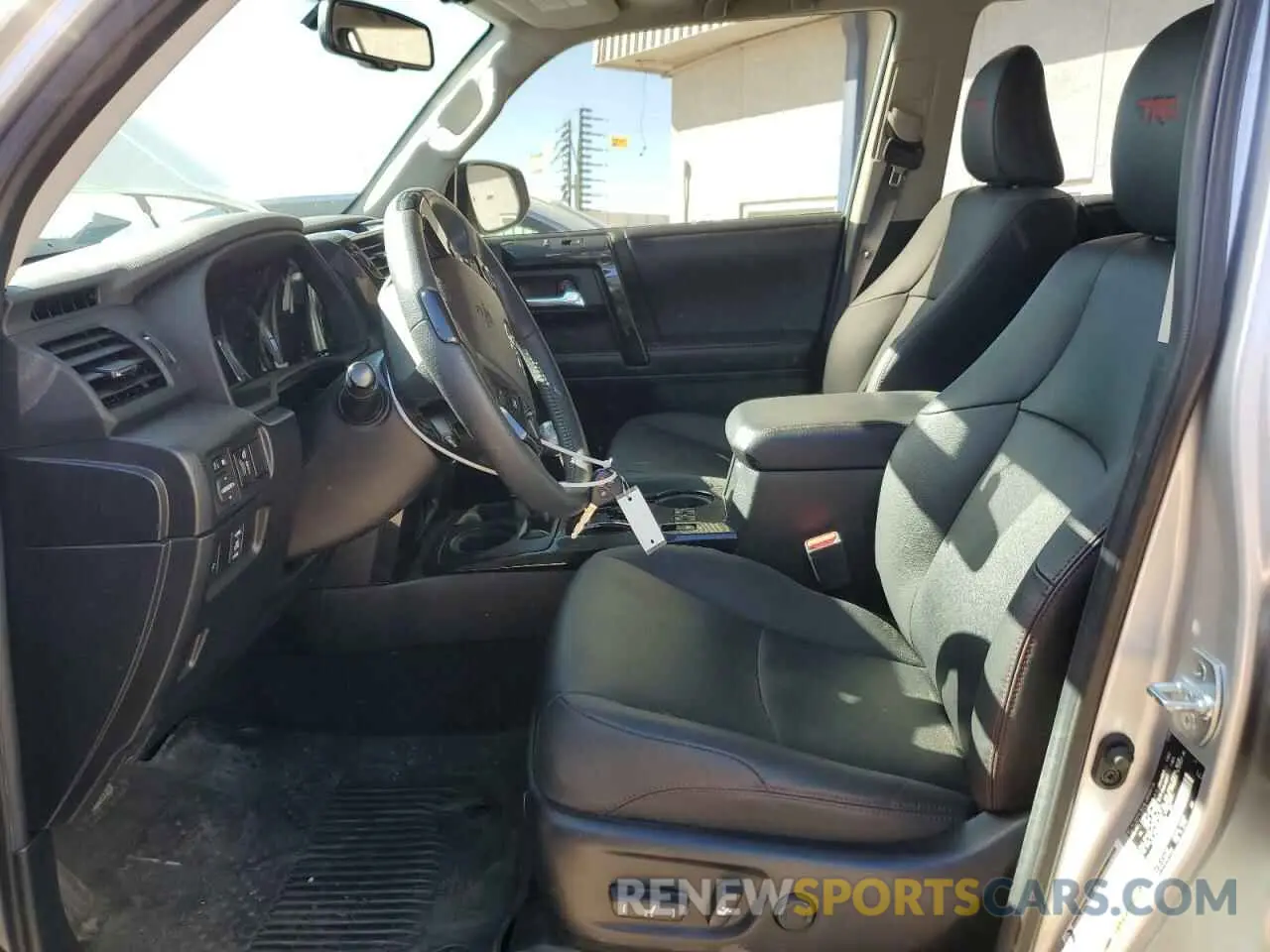7 Photograph of a damaged car JTEBU5JR6K5652856 TOYOTA 4RUNNER 2019