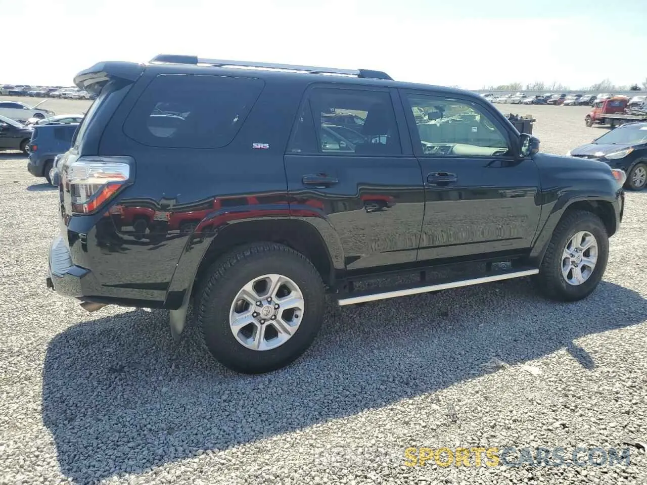 3 Фотография поврежденного автомобиля JTEBU5JR6K5672508 TOYOTA 4RUNNER 2019