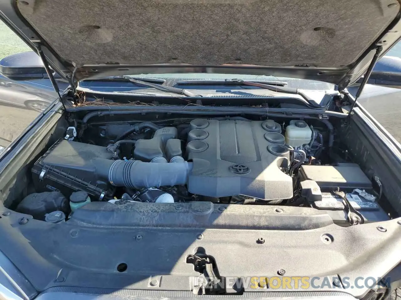 7 Фотография поврежденного автомобиля JTEBU5JR6K5683797 TOYOTA 4RUNNER 2019