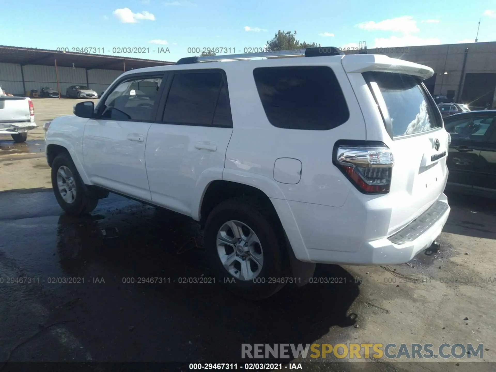 3 Фотография поврежденного автомобиля JTEBU5JR6K5704406 TOYOTA 4RUNNER 2019