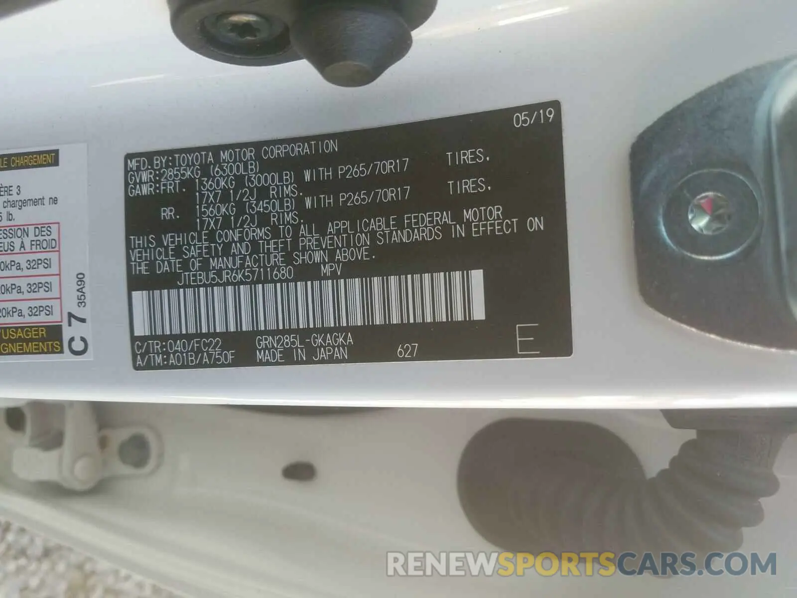 10 Photograph of a damaged car JTEBU5JR6K5711680 TOYOTA 4RUNNER 2019