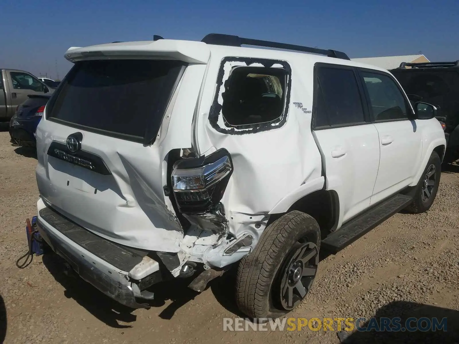 4 Photograph of a damaged car JTEBU5JR6K5711680 TOYOTA 4RUNNER 2019