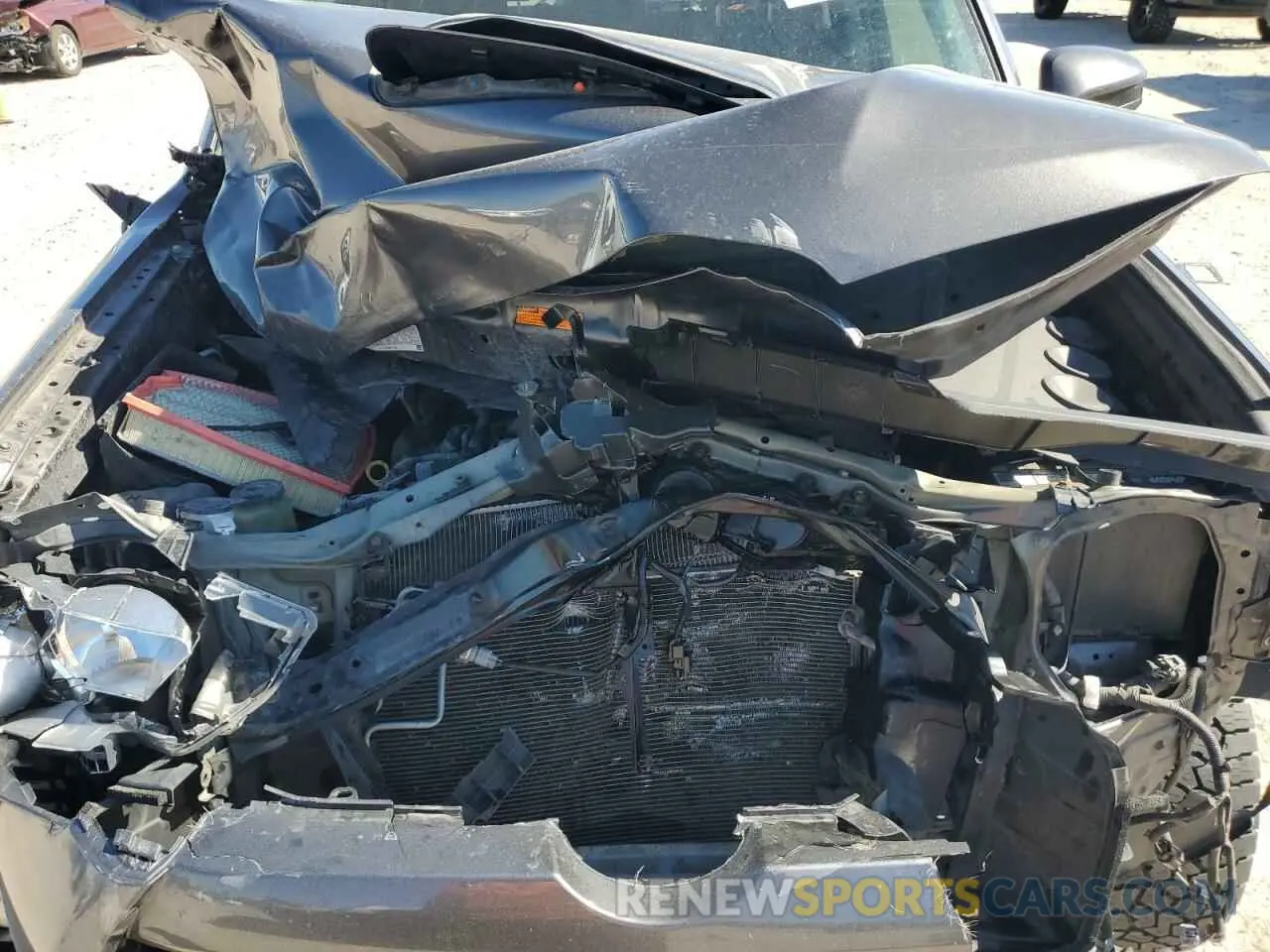 11 Фотография поврежденного автомобиля JTEBU5JR6K5736675 TOYOTA 4RUNNER 2019