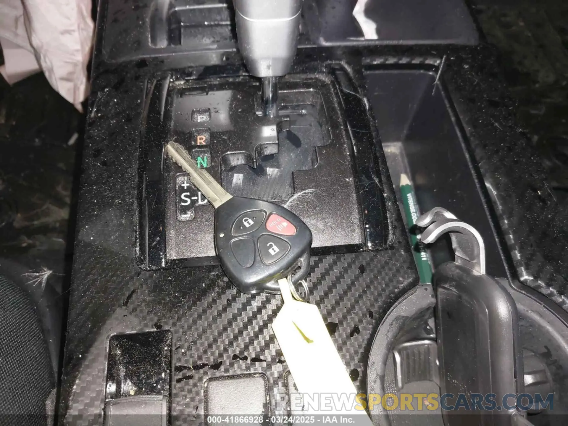 11 Photograph of a damaged car JTEBU5JR7K5617372 TOYOTA 4RUNNER 2019
