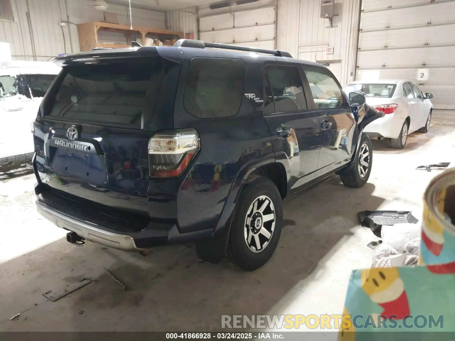 4 Photograph of a damaged car JTEBU5JR7K5617372 TOYOTA 4RUNNER 2019