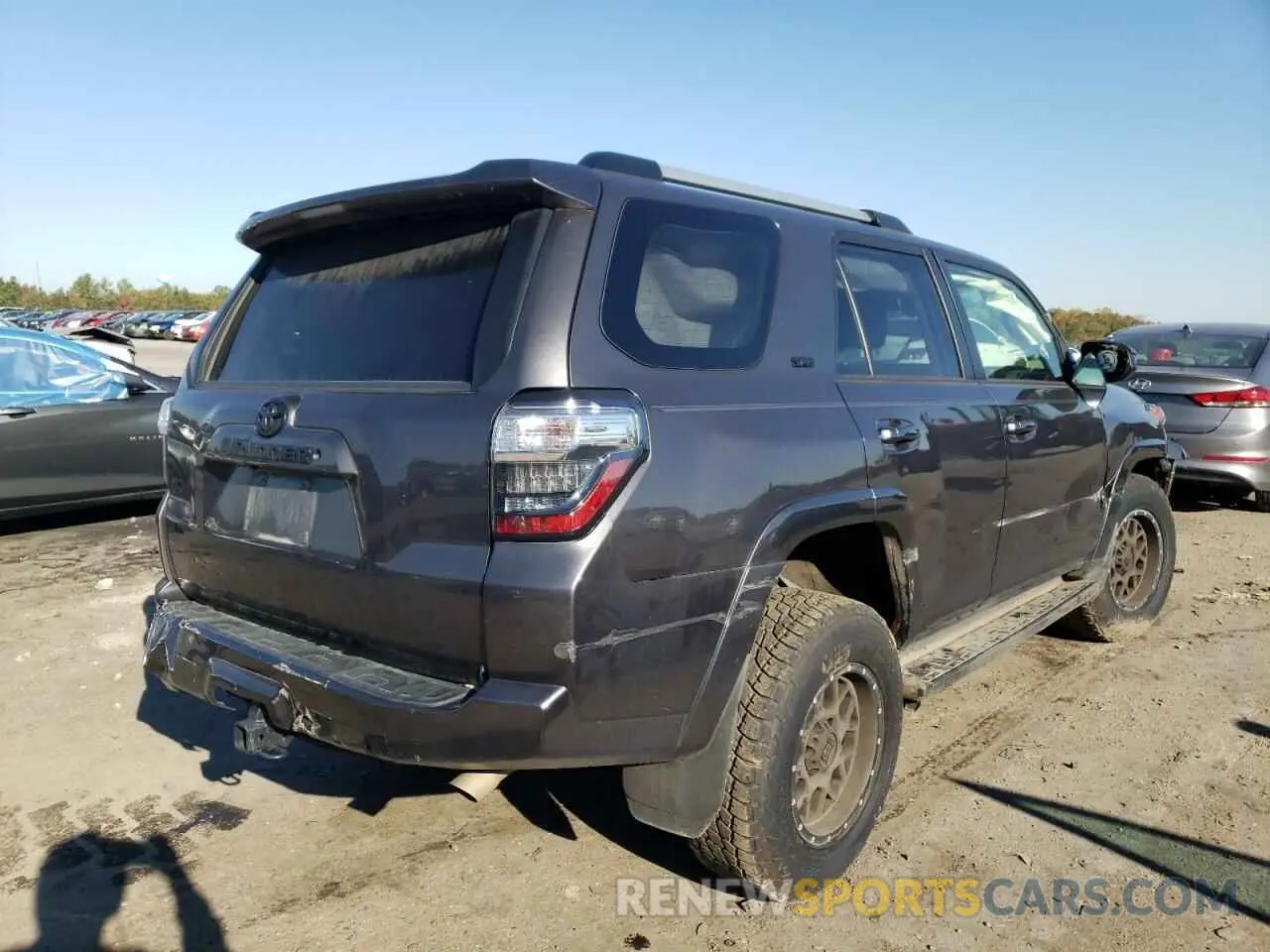 4 Photograph of a damaged car JTEBU5JR7K5650498 TOYOTA 4RUNNER 2019