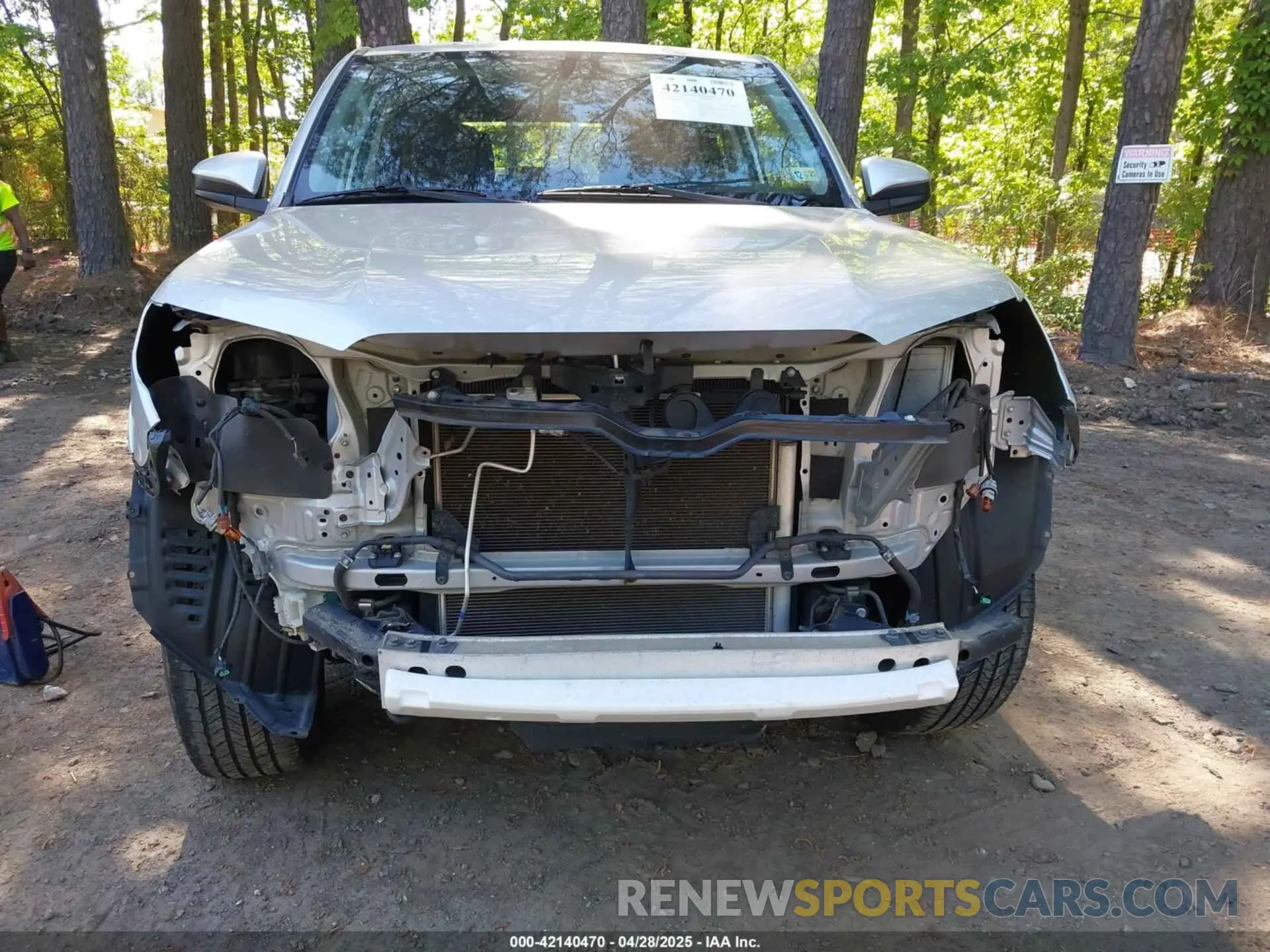 12 Фотография поврежденного автомобиля JTEBU5JR7K5656026 TOYOTA 4RUNNER 2019