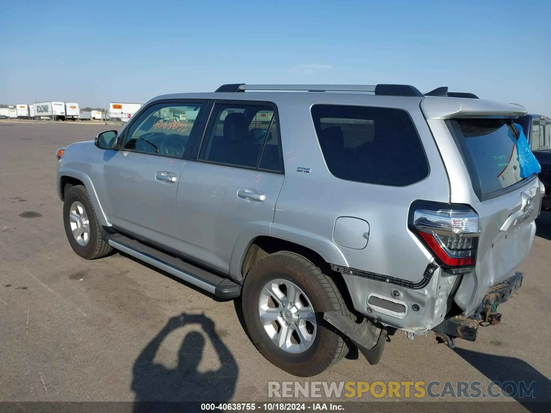 3 Фотография поврежденного автомобиля JTEBU5JR7K5659539 TOYOTA 4RUNNER 2019