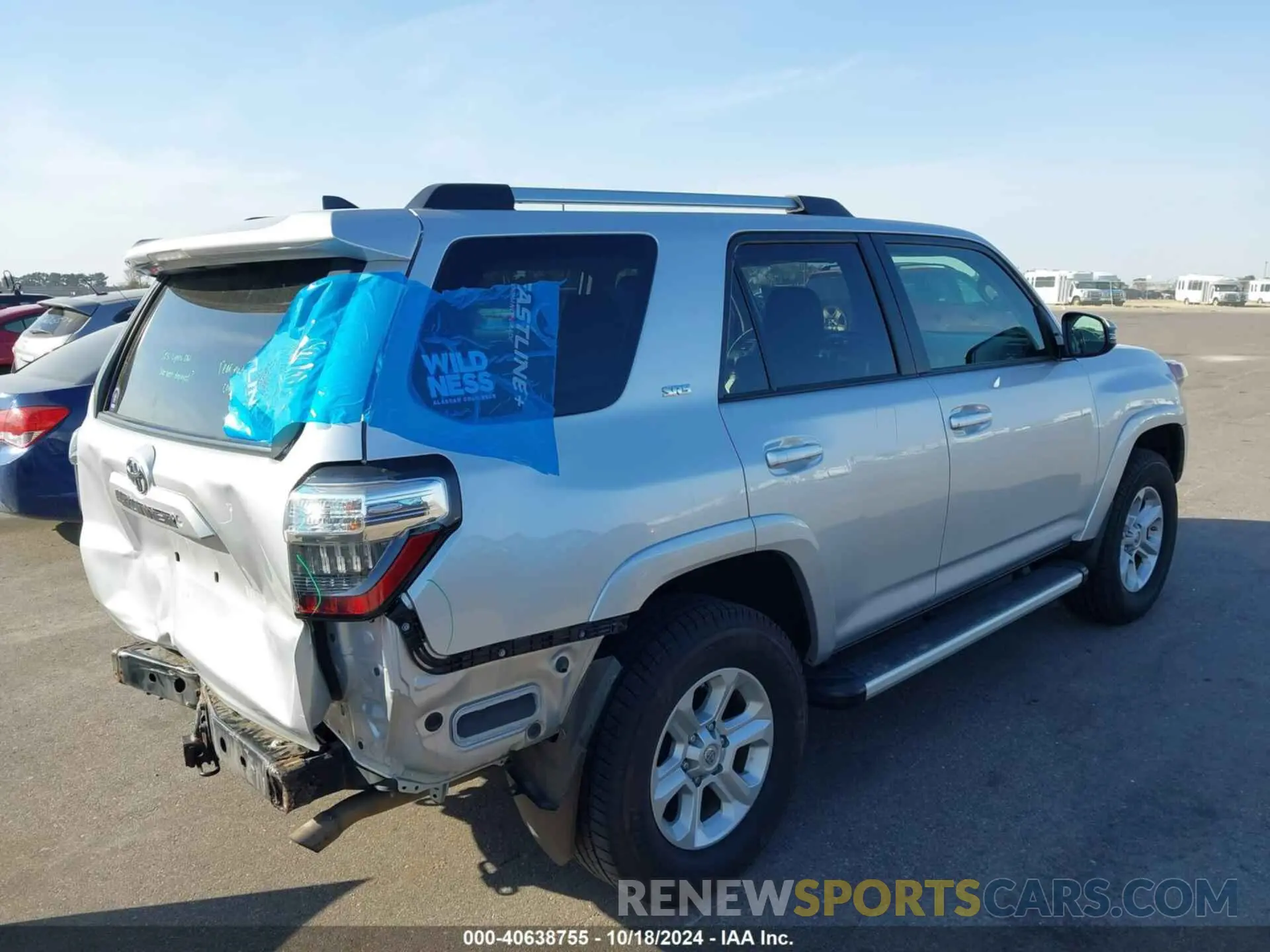 4 Фотография поврежденного автомобиля JTEBU5JR7K5659539 TOYOTA 4RUNNER 2019