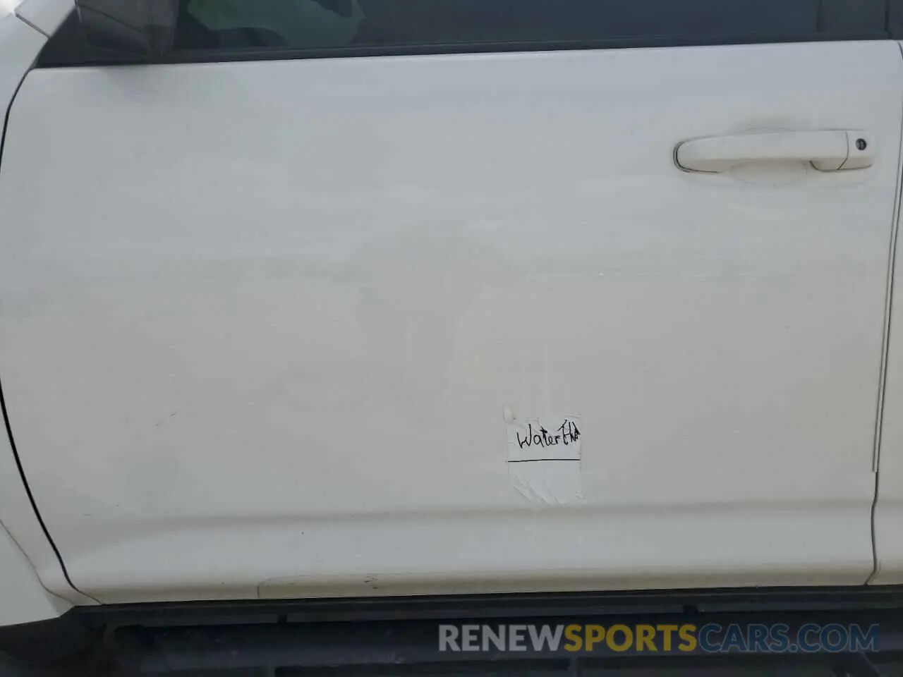 13 Photograph of a damaged car JTEBU5JR7K5661856 TOYOTA 4RUNNER 2019